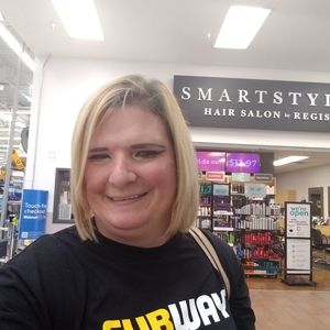 Meet your Posher, Jasmine